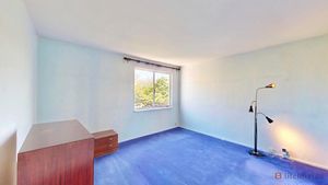 Front Bedroom-Apr- click for photo gallery